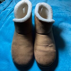 Woman’s ankle bootie slippers